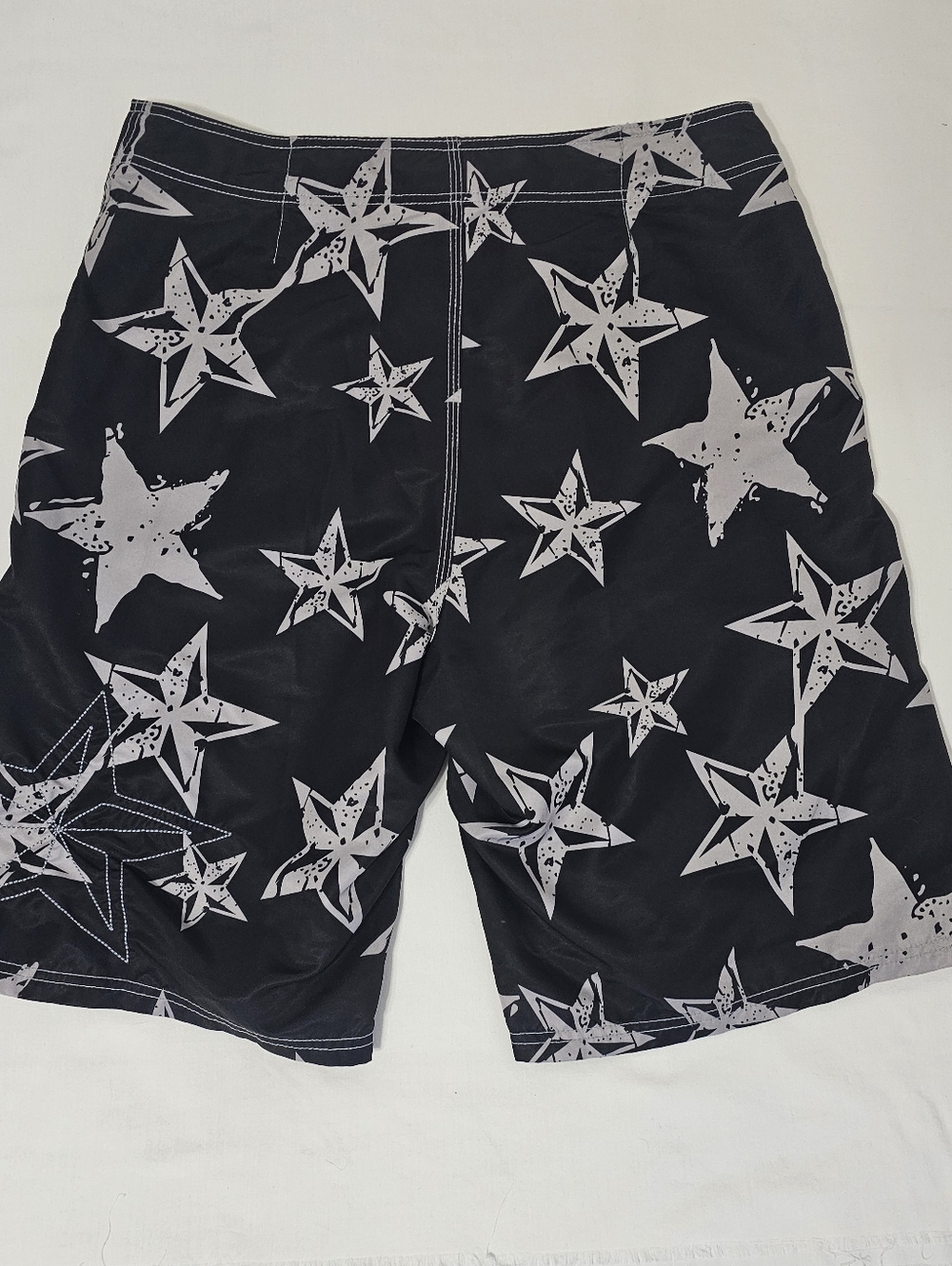 SoCal No Fear Y2k Boardshorts 36 Black White Star Print Y2K Surf  Swim Trucks - Picture 4 of 7